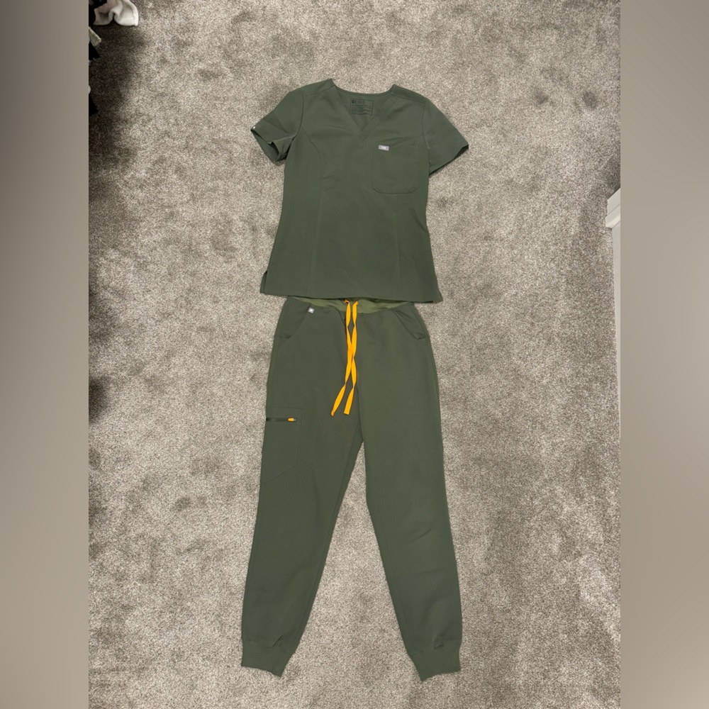 Figs scrubs size XS